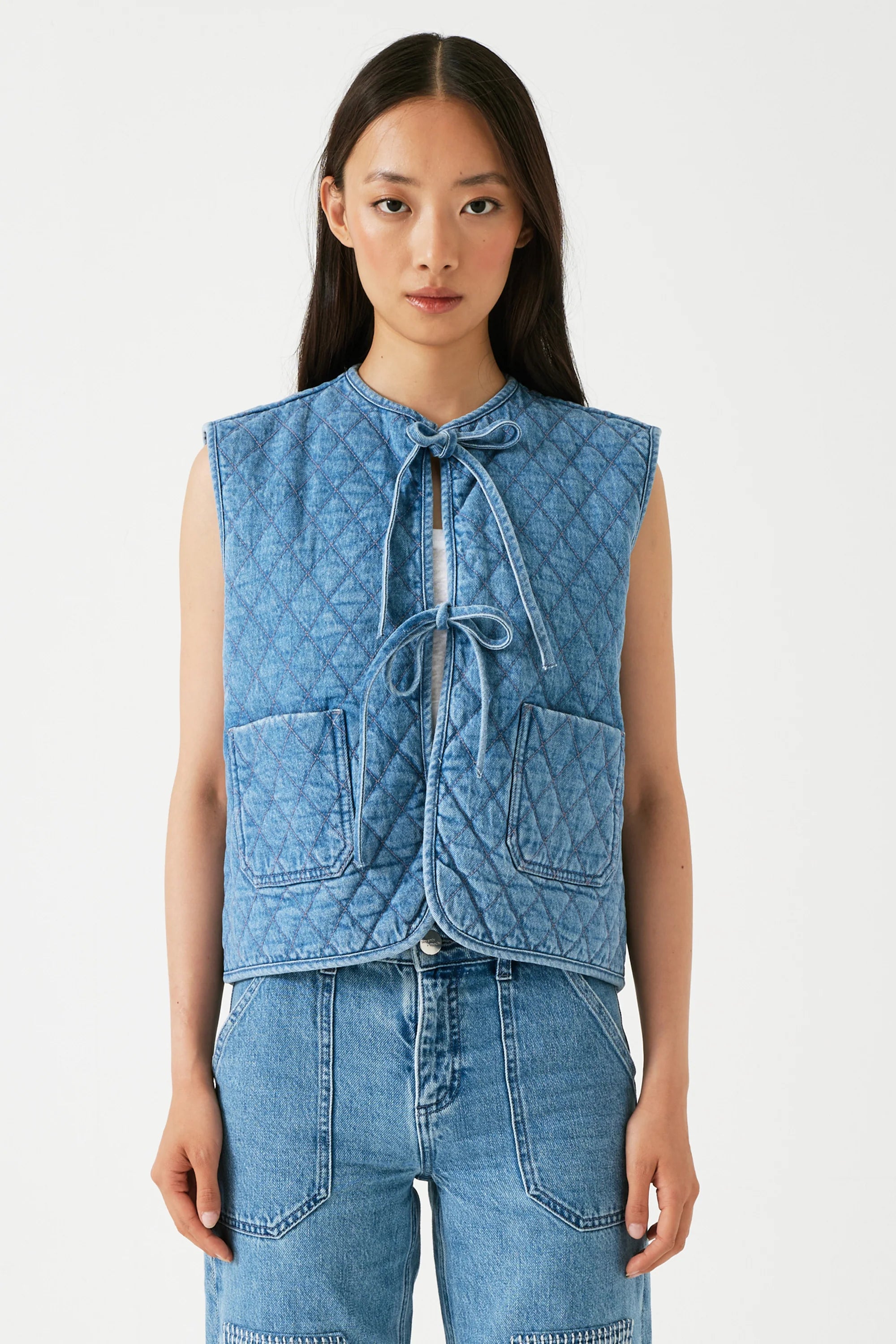 Aria Vest