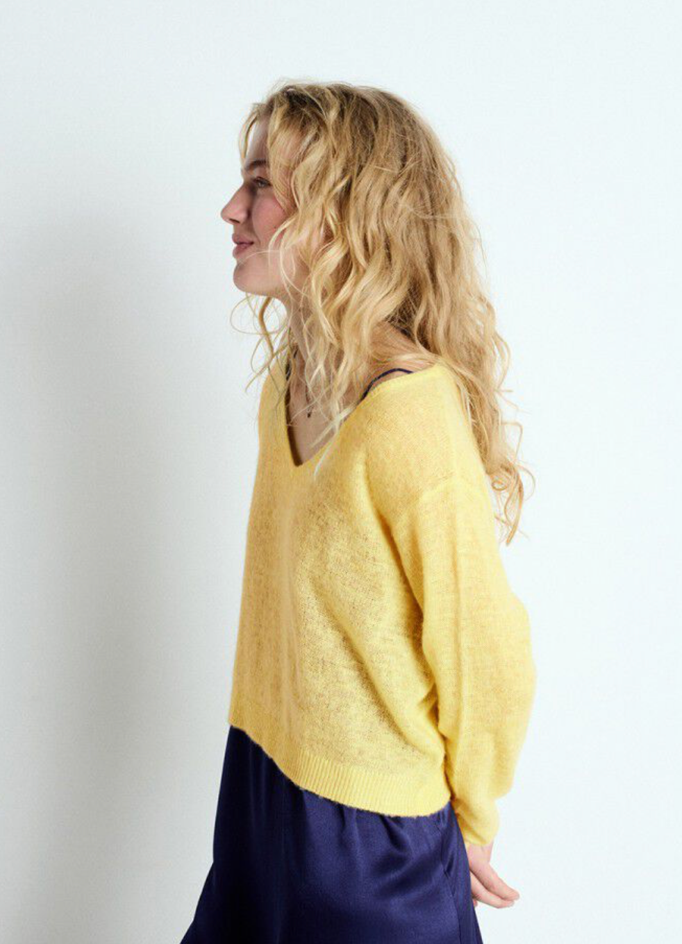 Dumy V-Neck Sweater