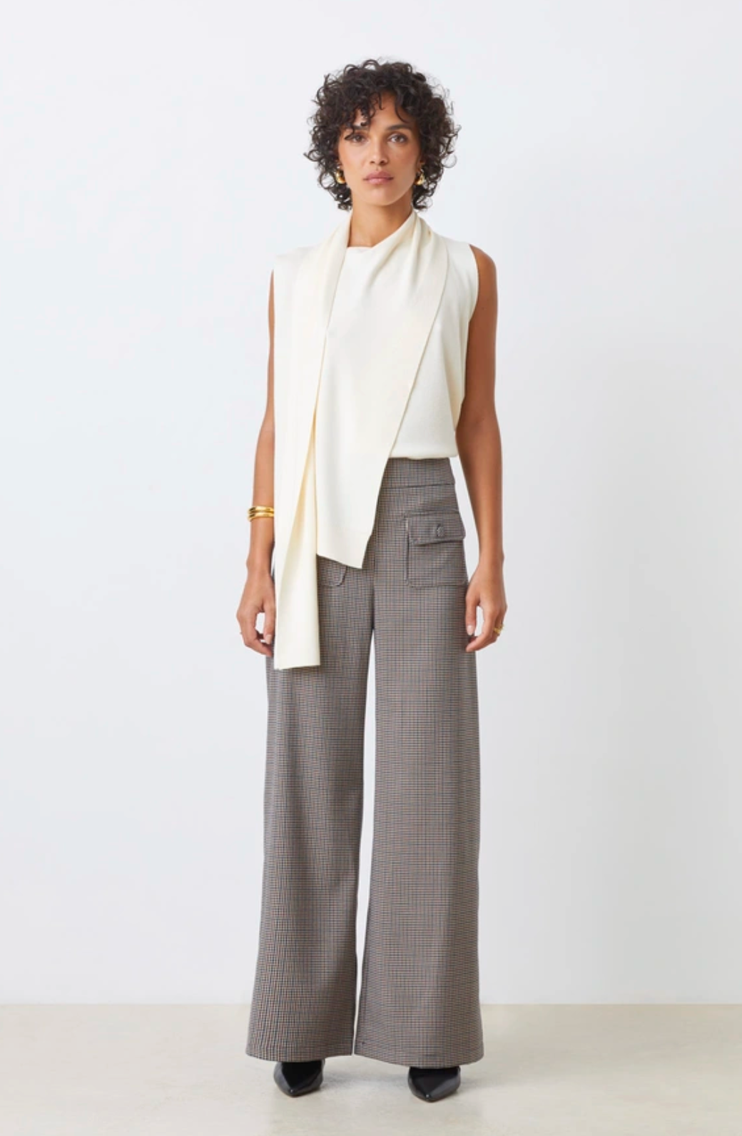 Pheres Sleeveless Top