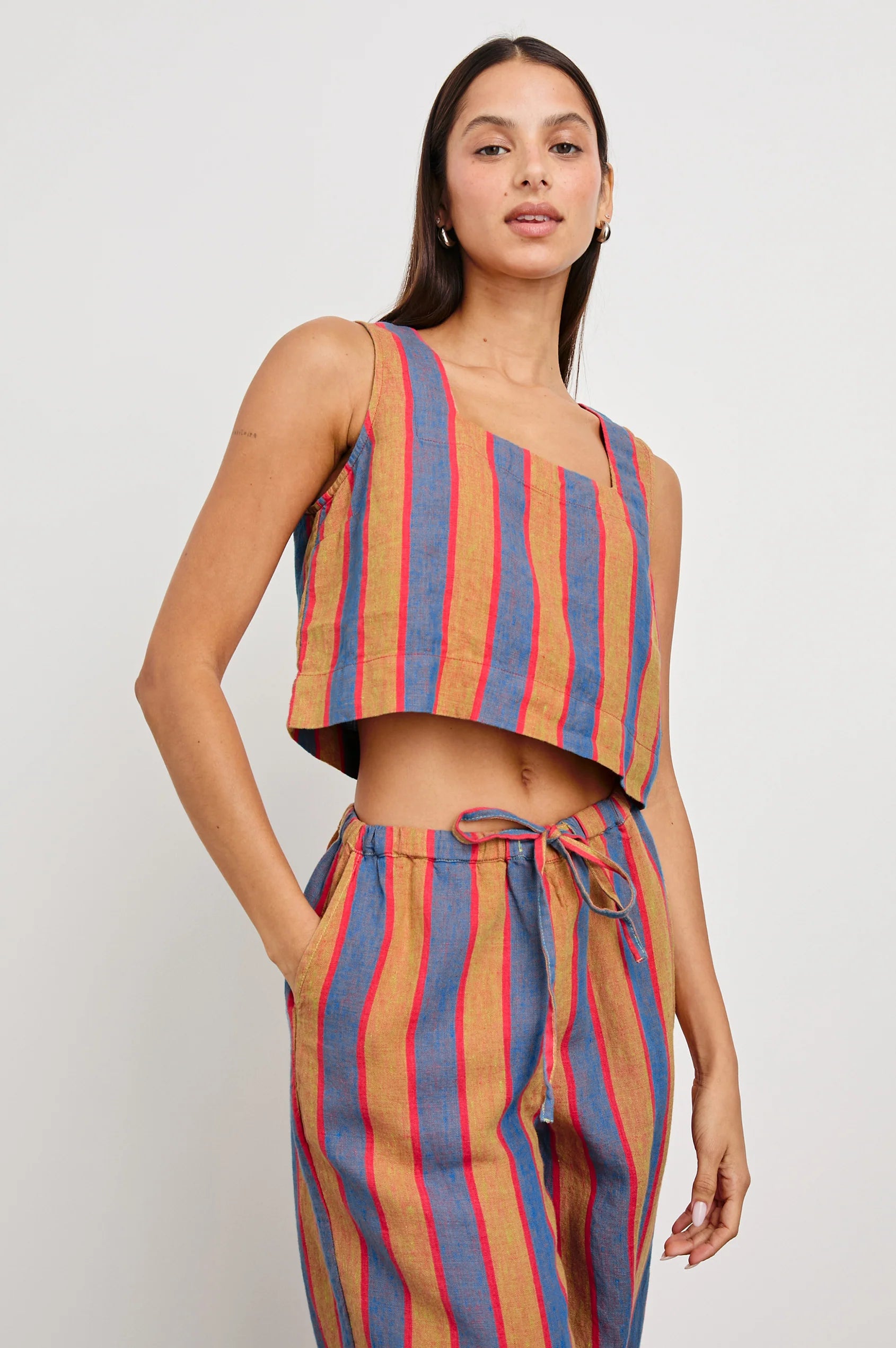 Akira Top