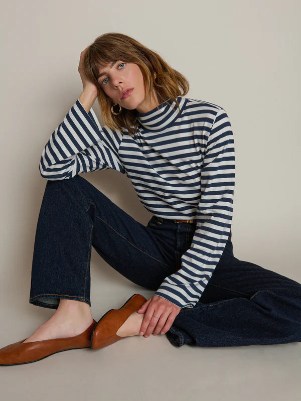 Neo Mock Neck Top