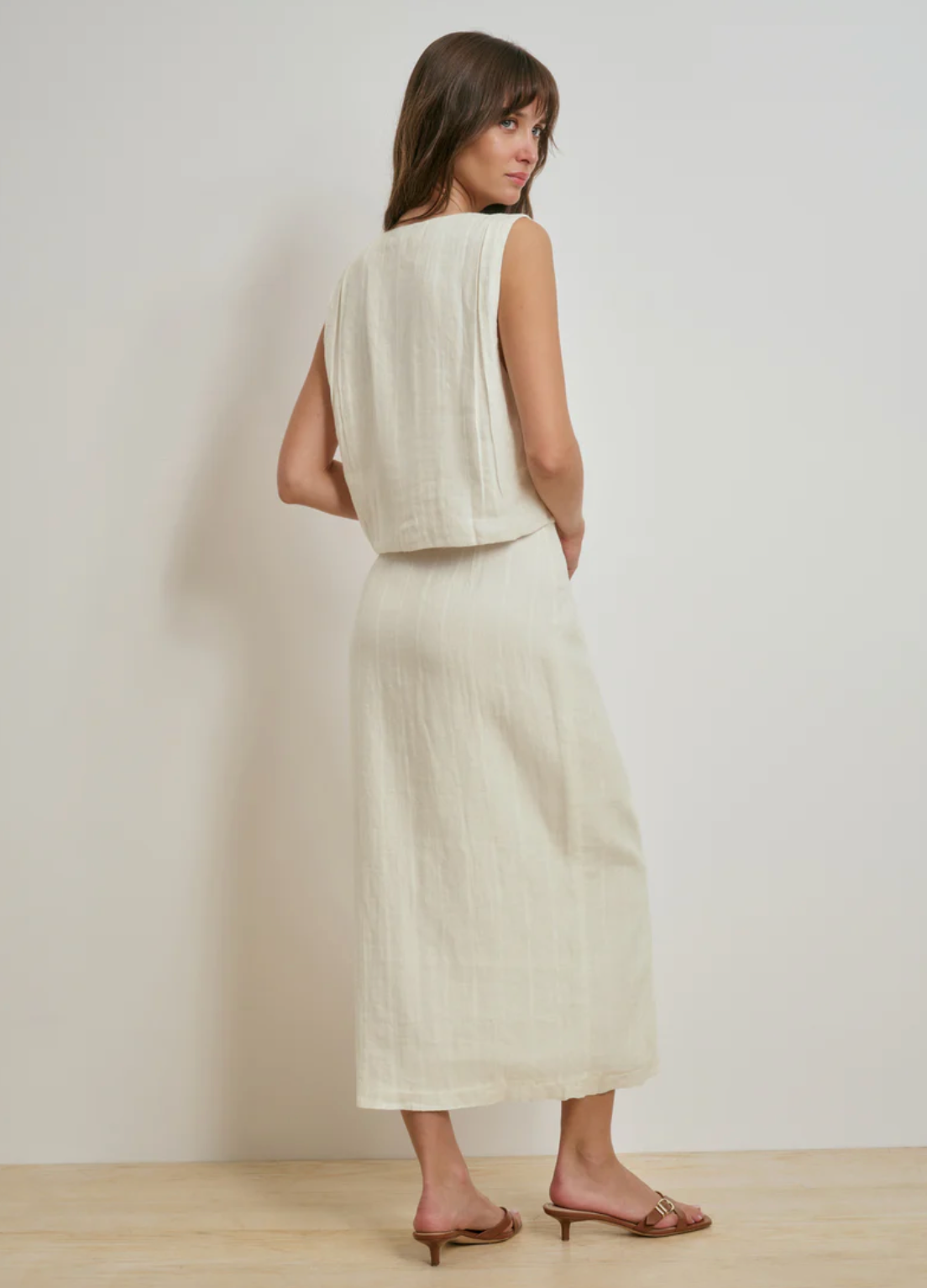 Invisible String Top