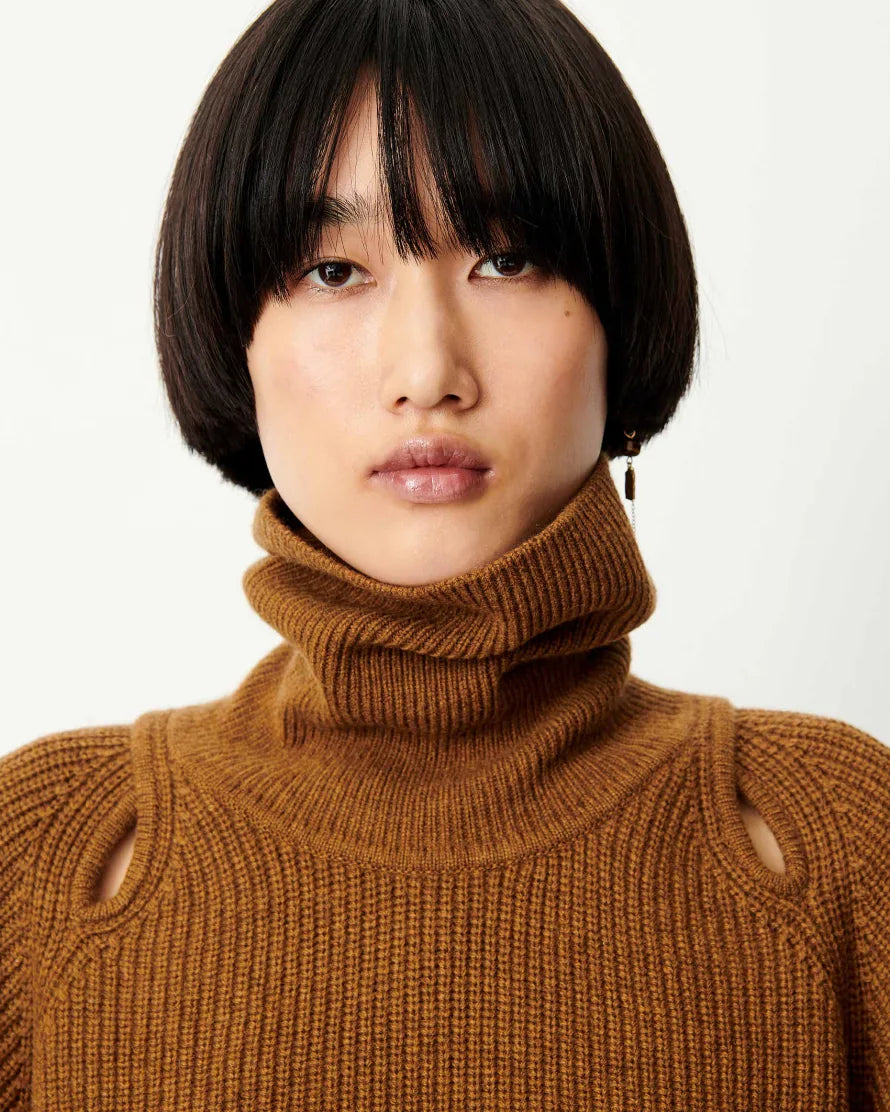 Yinga Sweater